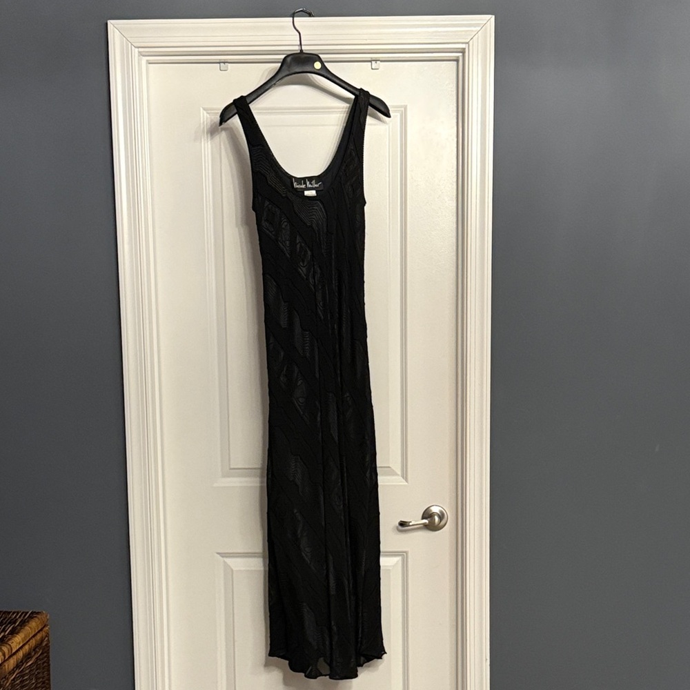 Nicole Miller Elegant Black Dress